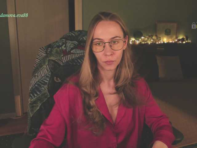eva-adamova live cam on BongaCams
