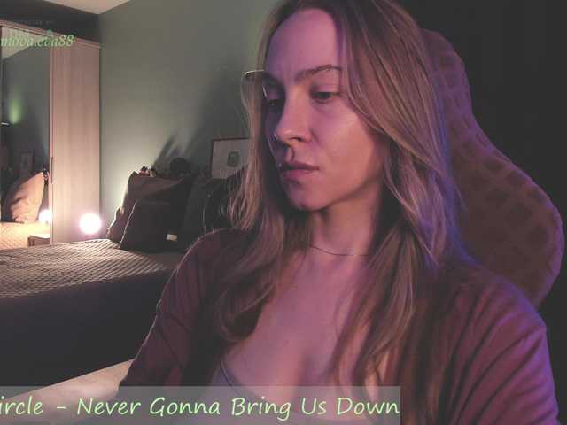 eva-adamova's BongaCams show and profile