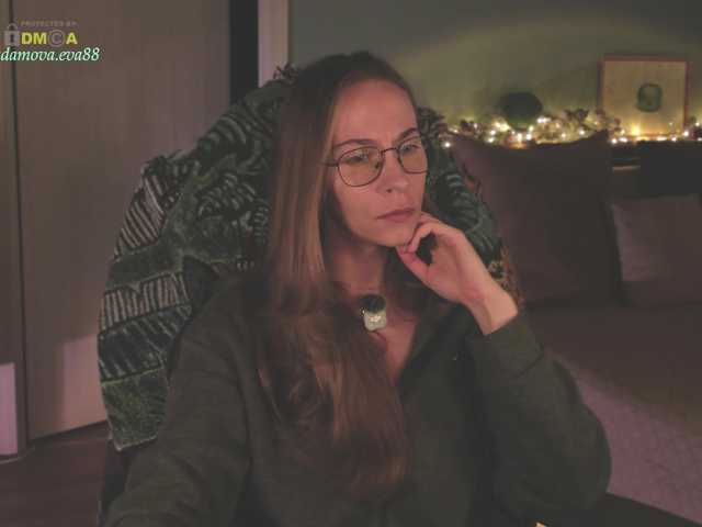 eva-adamova live cam on BongaCams
