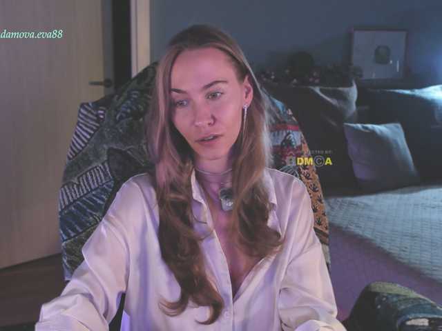 eva-adamova live cam on BongaCams
