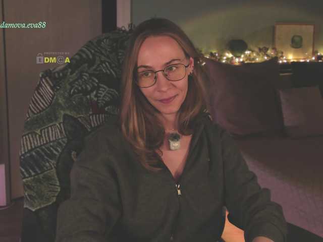 eva-adamova live cam on BongaCams