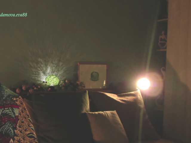 eva-adamova live cam on BongaCams