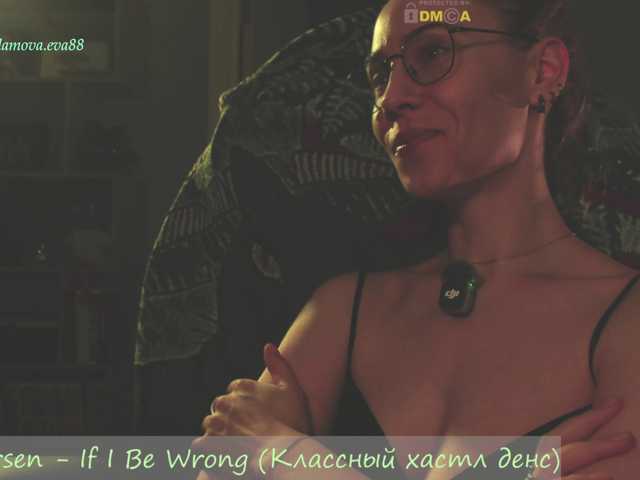 eva-adamova live cam on BongaCams