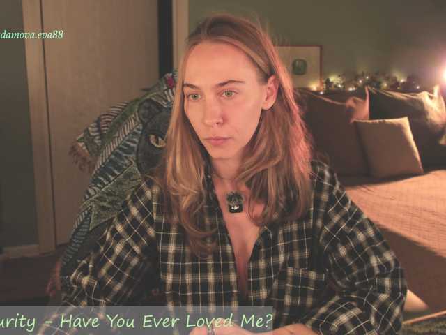 eva-adamova live cam on BongaCams