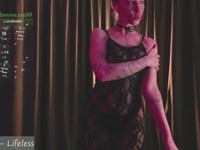 eva-adamova live cam on BongaCams