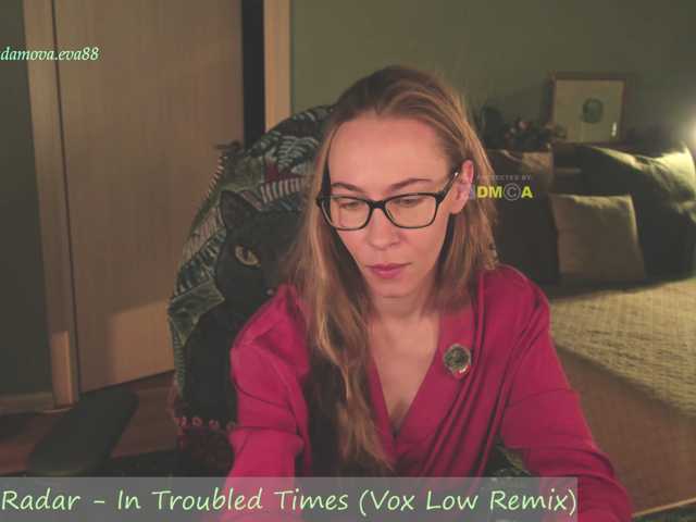 eva-adamova live cam on BongaCams