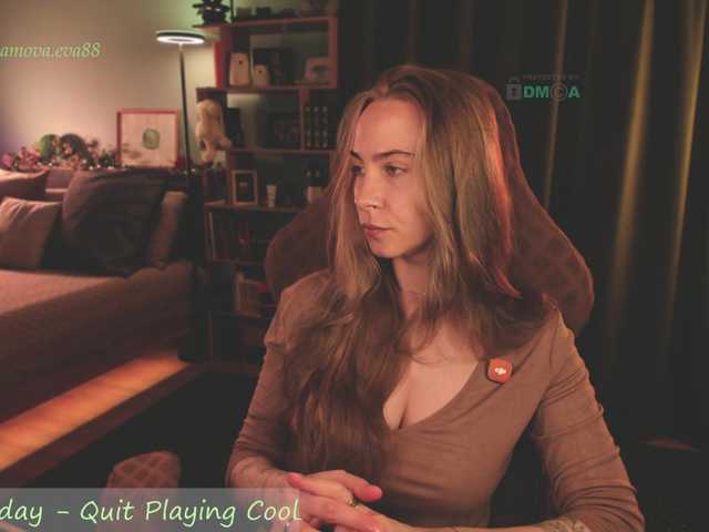 eva-adamova Live Cam on BongaCams