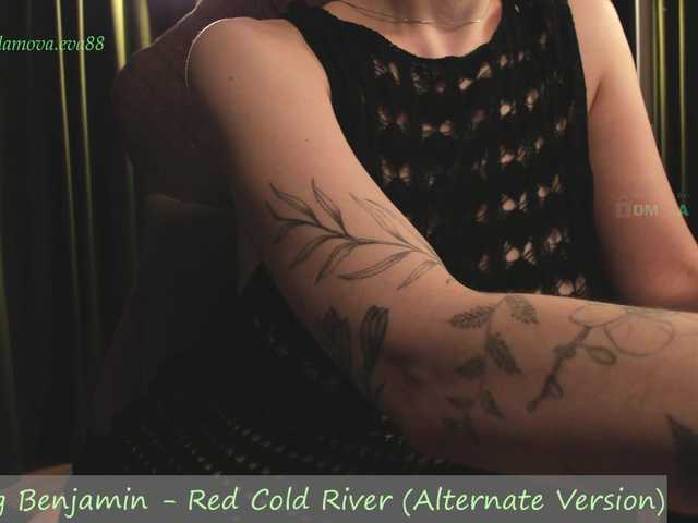 eva-adamova live cam