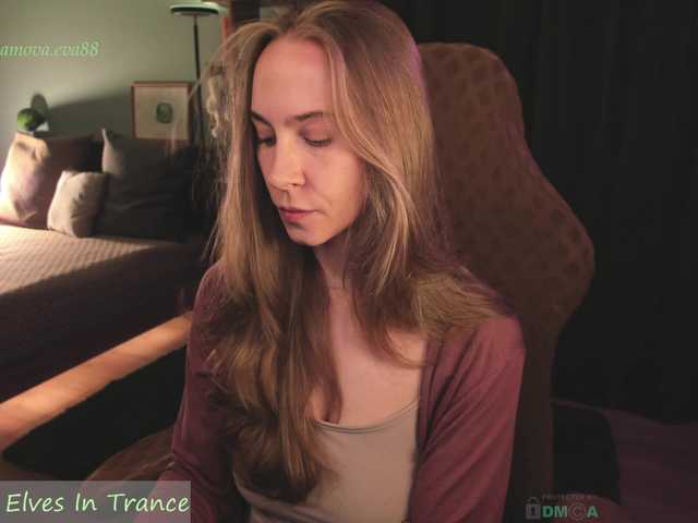 eva-adamova cam belle