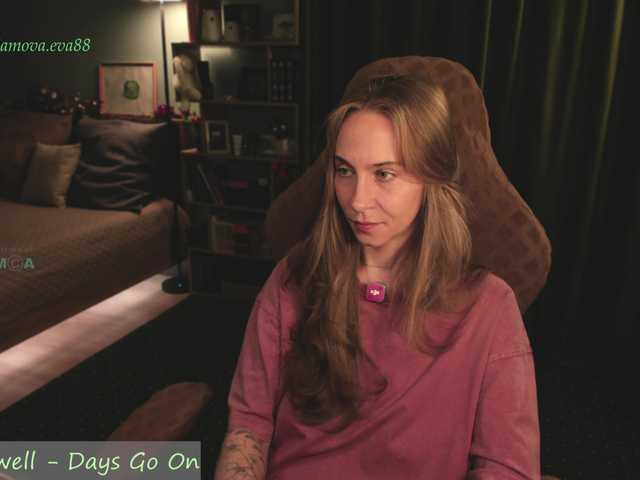 eva-adamova live cam on BongaCams