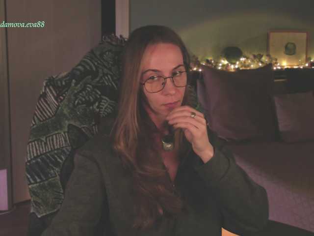 eva-adamova live cam on BongaCams