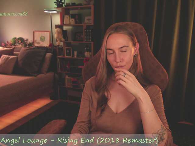 eva-adamova live webcam show