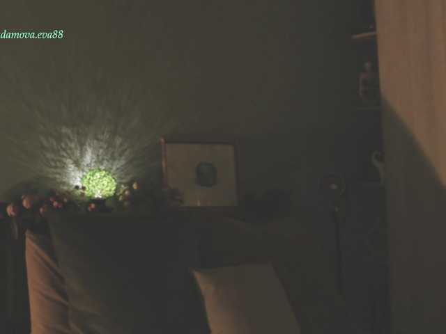 eva-adamova live cam on BongaCams
