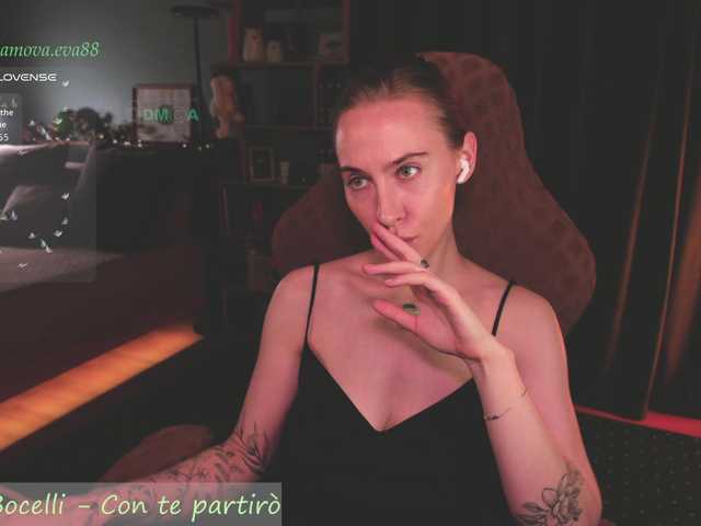 eva-adamova live cam on BongaCams