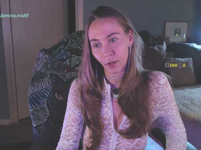 eva-adamova live cam on BongaCams