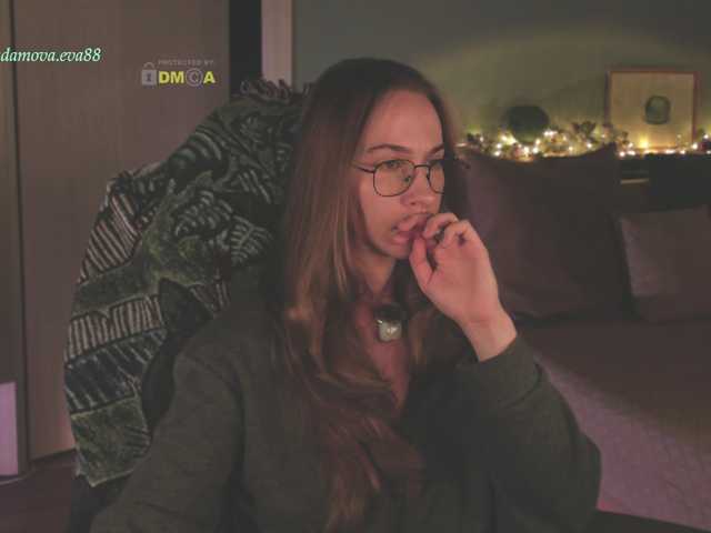 eva-adamova live cam on BongaCams