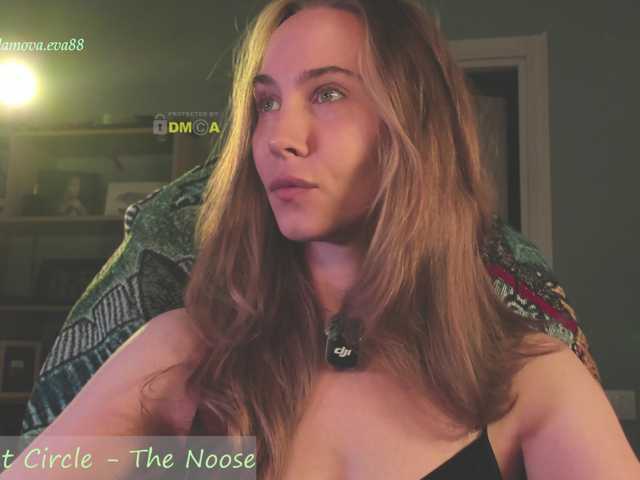 eva-adamova live cam on BongaCams