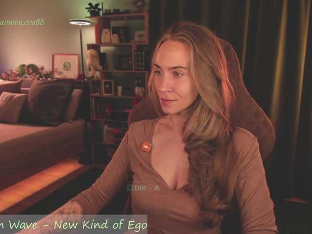eva-adamova live webcam show