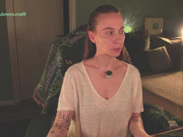eva-adamova live cam on BongaCams