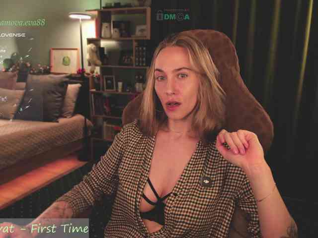 eva-adamova Sex Cam Show