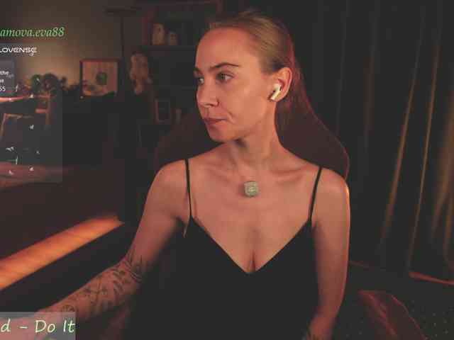 Adamova_Eva webcam
