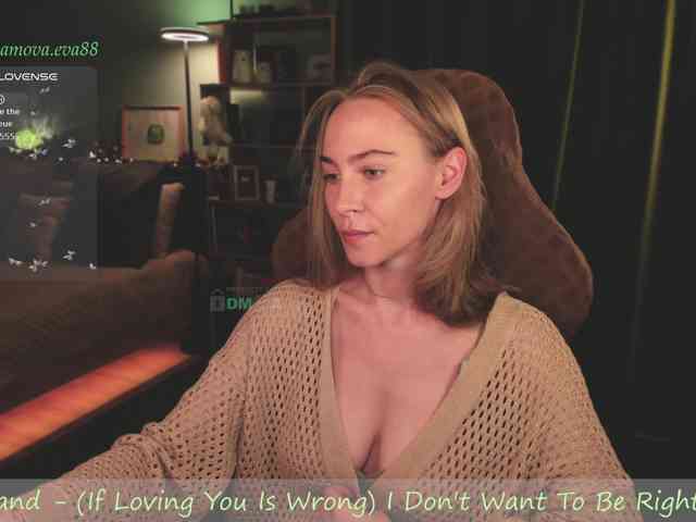 eva-adamova Sex Cam Show
