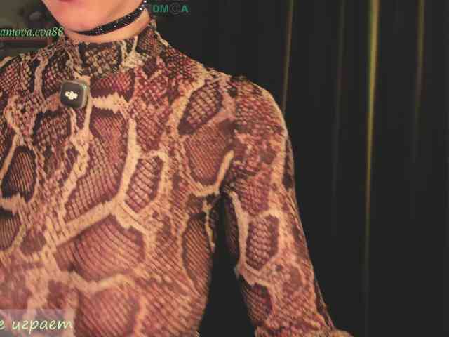 eva-adamova Sex Cam Show