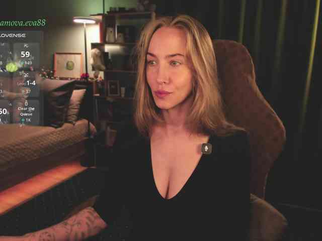 eva-adamova Sex Cam Show