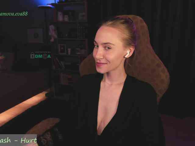 Adamova_Eva webcam