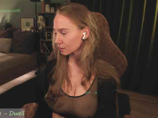 Adamova_Eva webcam