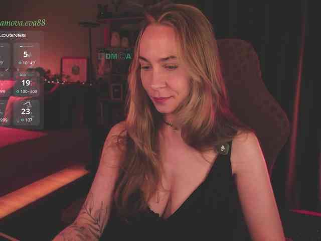 Adamova_Eva webcam