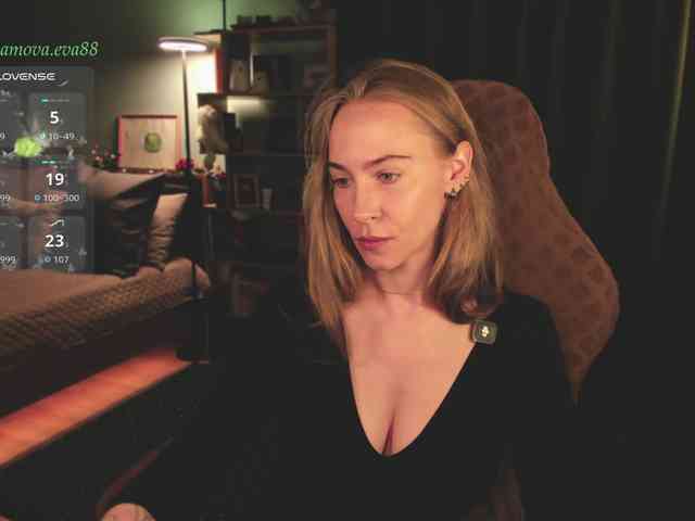 eva-adamova Sex Cam Show