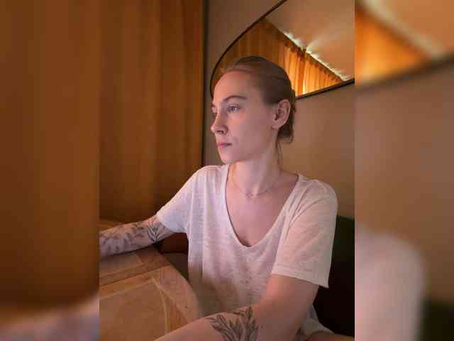 Adamova_Eva webcam