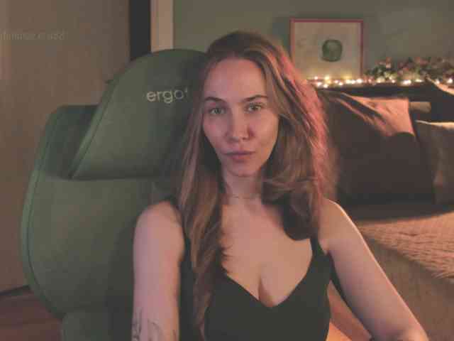 Adamova_Eva webcam