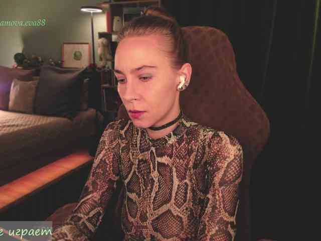 eva-adamova Sex Cam Show