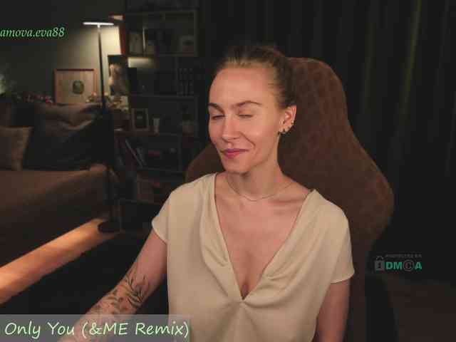 Adamova_Eva webcam