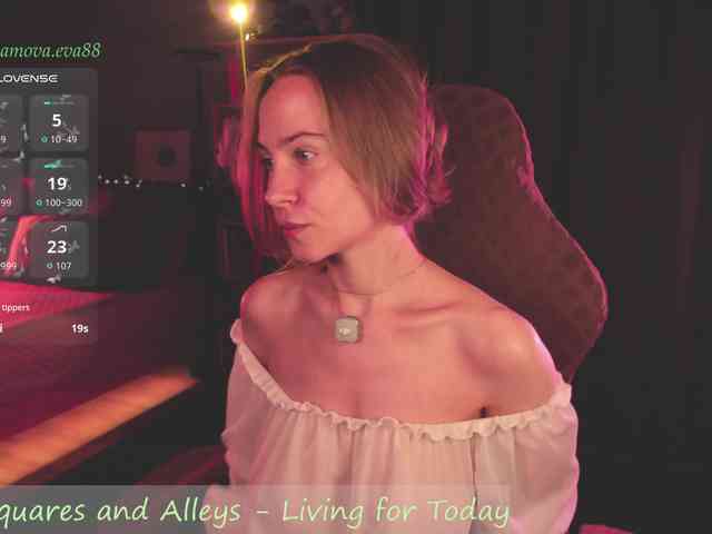 Adamova_Eva webcam