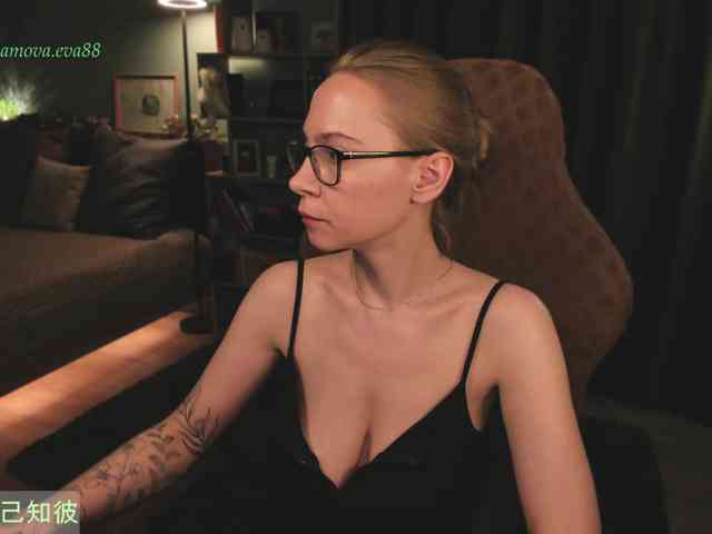 Adamova_Eva webcam