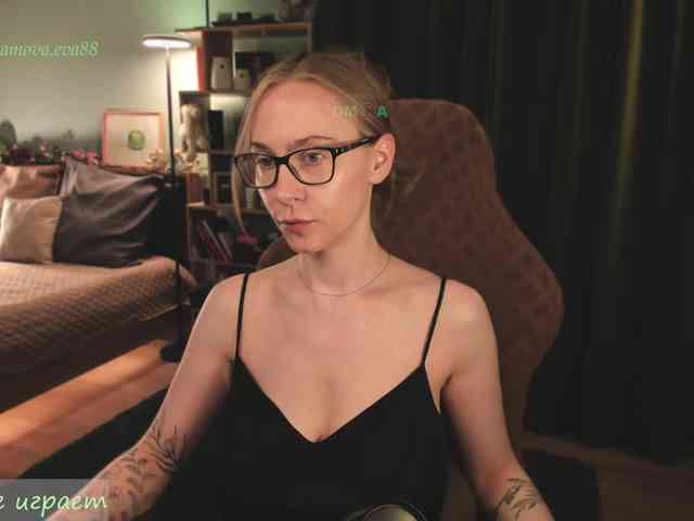 Adamova_Eva webcam