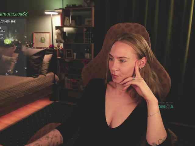 eva-adamova Sex Cam Show