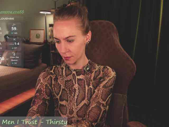 eva-adamova Sex Cam Show