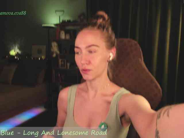 eva-adamova Sex Cam Show