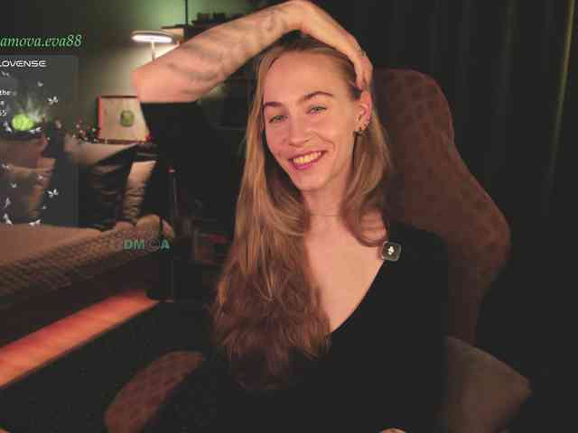 eva-adamova Sex Cam Show