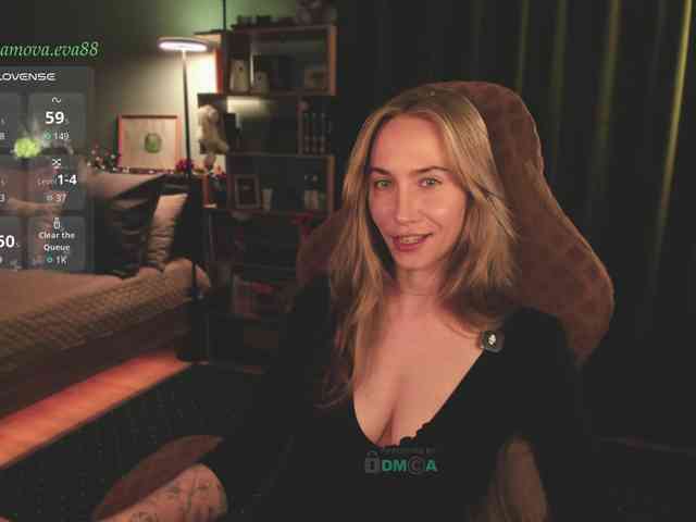 eva-adamova Sex Cam Show