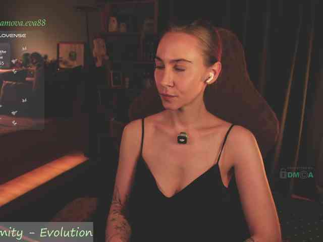 Adamova_Eva webcam