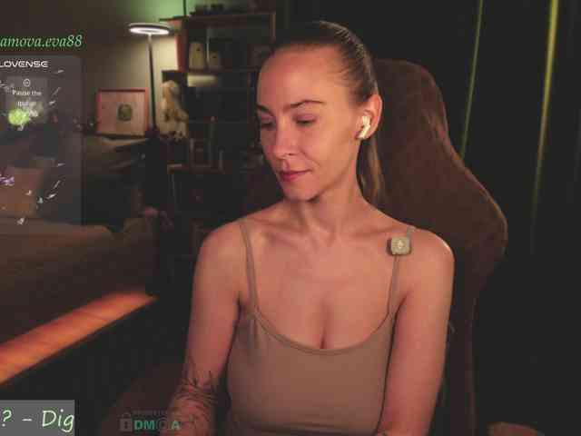 eva-adamova Sex Cam Show