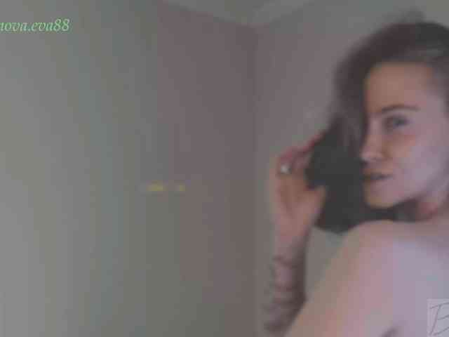 eva-adamova Sex Cam Show