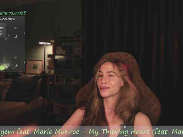 eva-adamova Sex Cam Show