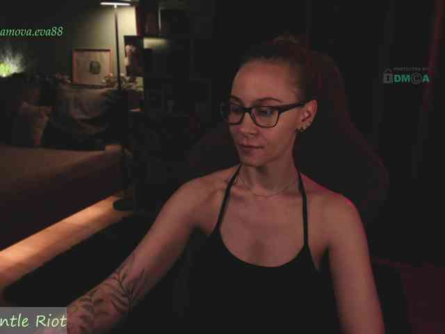 Adamova_Eva webcam