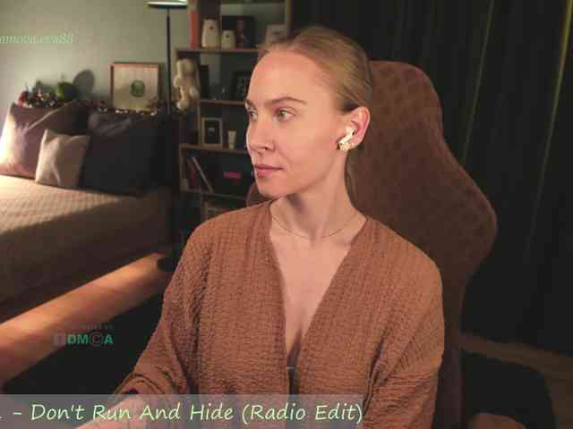 Adamova_Eva webcam